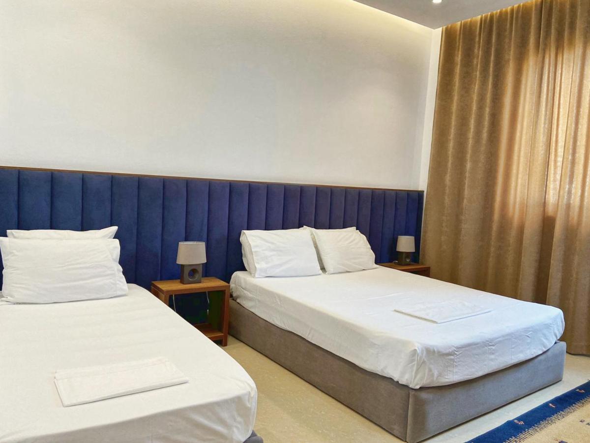 Guesthouse Niko Berat Exterior photo